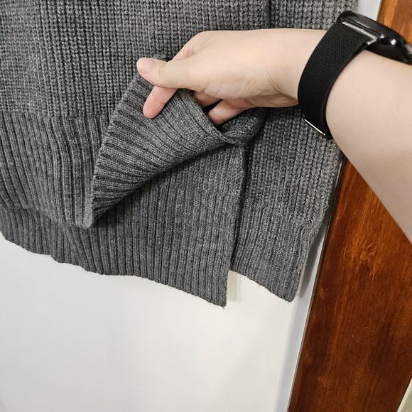 Zara Handmade Knit Floral Embroidery Sweater Sz Medium Side Slits Cozy Ribbed - Picture 6 of 9